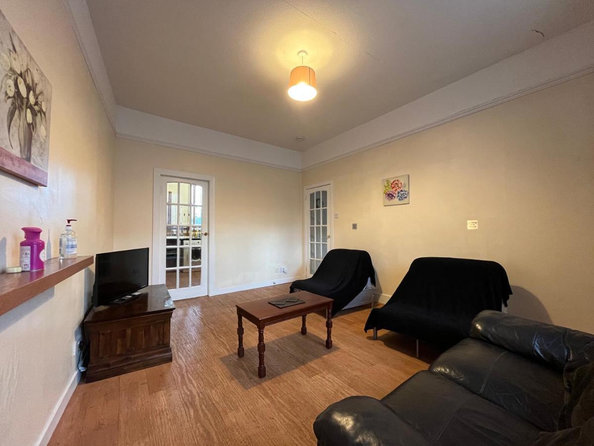 Elgin Apartment Luaran gambar