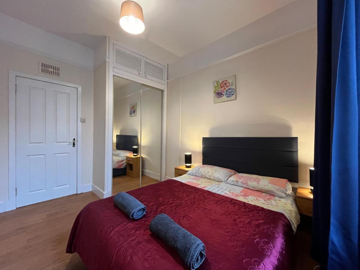 Elgin Apartment Luaran gambar
